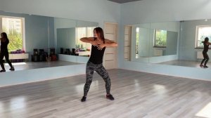 Танцевать просто! Учим лёгкую и очень женственную связку | Ilona Gvozdeva