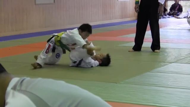 Itou Sakuya vs Sugiura Taiju смотреть онлайн