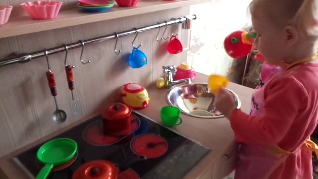 Детская кухня. Мини-кухня для девочки смотреть онлайн