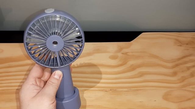 Портативный вентилятор с увлажнителем воздуха смотреть онлайн