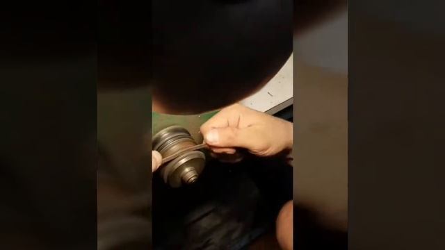 Делаем круглый кожаный шнурок от Доктора