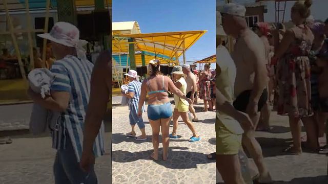 Поет Сергей Бритоусов!Танцуют все! смотреть онлайн