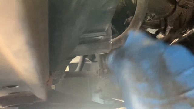 P0057 TOYOTA SIENNA 04-06 O2 Bank 2 Sensor 2 HOW TO REPLACE IN 2 MIN смотреть онлайн