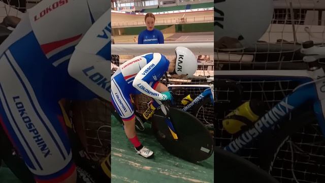 Контрольная тренировка спортсменов отделения велоспорта (трек) смотреть онлайн