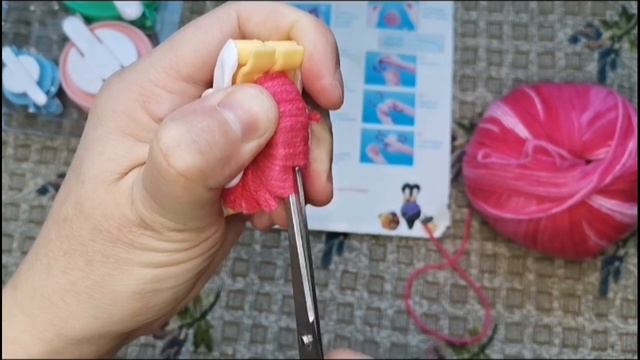 Изготовление помпонов с помощью приспособления с алиэспресс