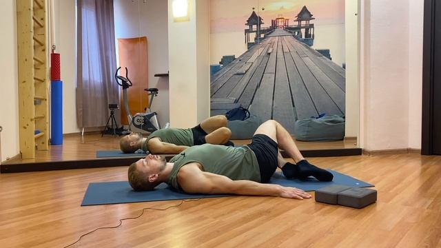 ЗАРЯДКА ПРИ БОЛИ В ПОЯСНИЦЕ И СКОВАННОСТИ СПИНЫ | ЛУЧШИЙ КОМПЛЕКС УПРАЖНЕНИЙ ДЛЯ ПОЯСНИЦЫ смотреть онлайн