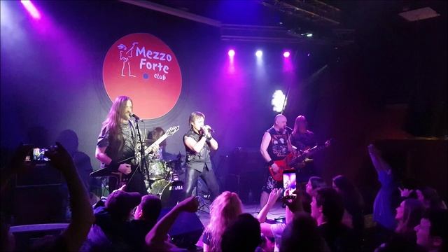 гр. Харизма - Иду на свет, в MEZZO FORTE CLUB