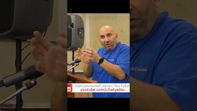 женщина к которой тянется мужчина смотреть онлайн
