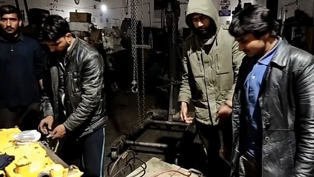 Mercedes 352 Non-turbo Starting and some info - NBAE смотреть онлайн