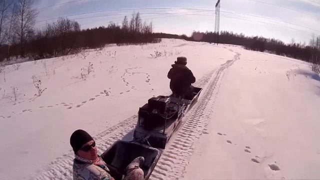 На толкаче с прицепом смотреть онлайн