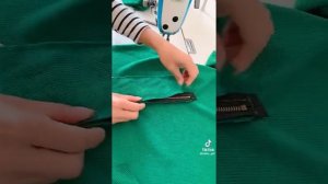 Способ обработки горловины молнией с обтачкой