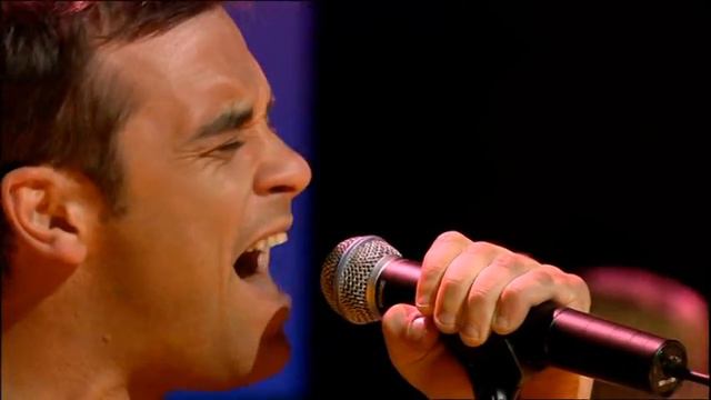 Robbie Williams - Feel (Live Jools 2004)