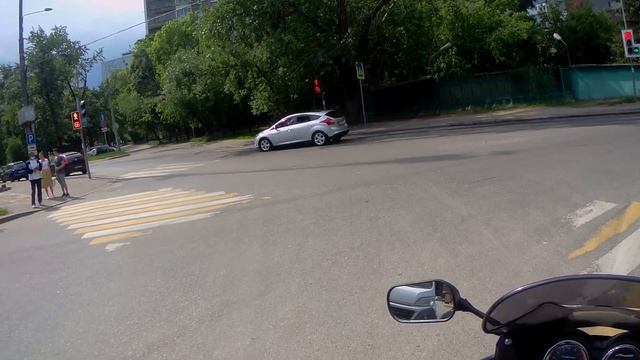 АХТУНГ!!! "HARLEY-DAVIDSON" ИДЁТ НА ПОСАДКУ!!!))) смотреть онлайн