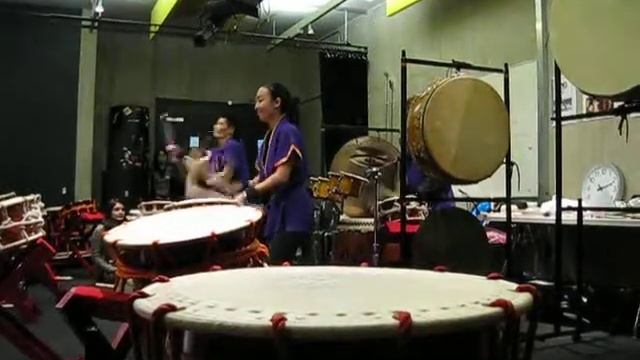 Joji Hirota Taiko Performance at Westminster Academy in London смотреть онлайн