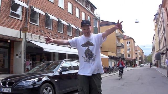 Robin: noob on longboard смотреть онлайн