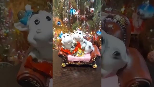 Новогодние игрушки. смотреть онлайн