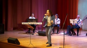 Солист Иркутской филармонии Георгий Серышев