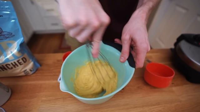 Learn How to Make Keto Waffles | Classic Low Carb Recipe смотреть онлайн