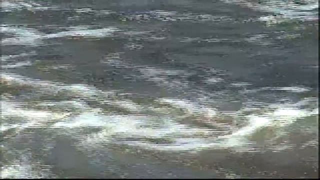 На реке Сысерть пропускают паводковые воды смотреть онлайн