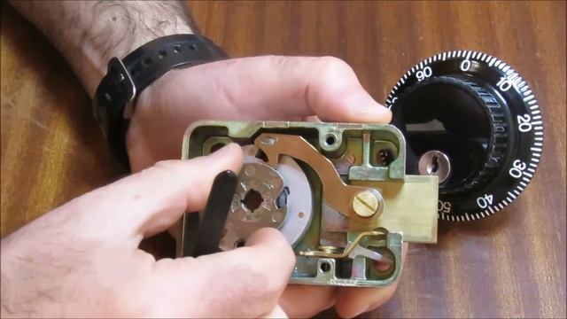 [102] Tutorial - Group 2 safe locks, opening the lock, part 5 of many смотреть онлайн