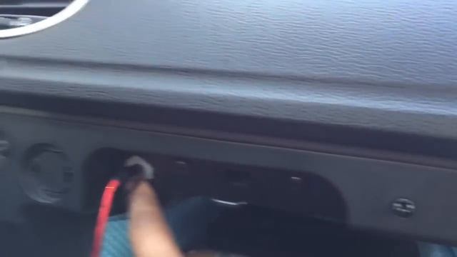 Where Is The Ford Focus Aux Location? смотреть онлайн