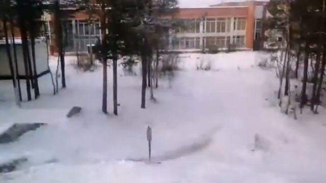 ДЮК 101 ДЕЛАЕТ ТРИ САЛЬТО НА СНЕГ