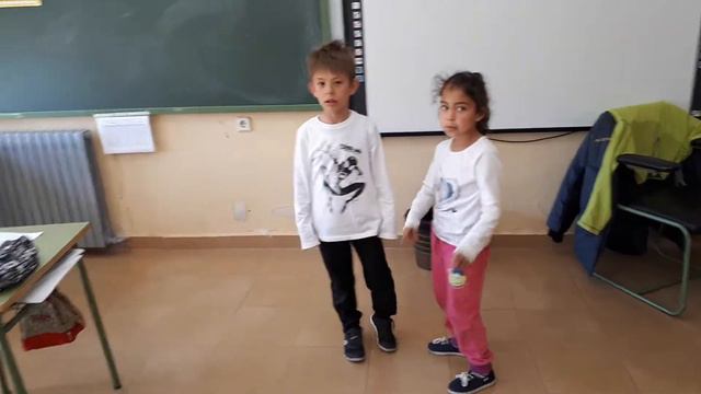Healthy song Salillas de Jalón AMIGOS ACTIVOS 18-19 смотреть онлайн