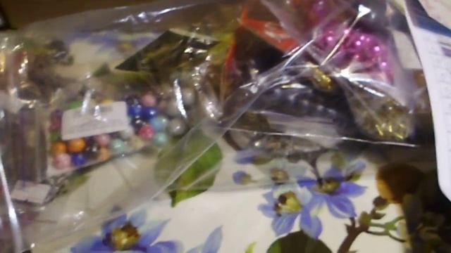 ОБЗОР ПОСЫЛКИ/ФУРНИТУРА и БУСИНЫ/ "" МИР БУСИН "". смотреть онлайн