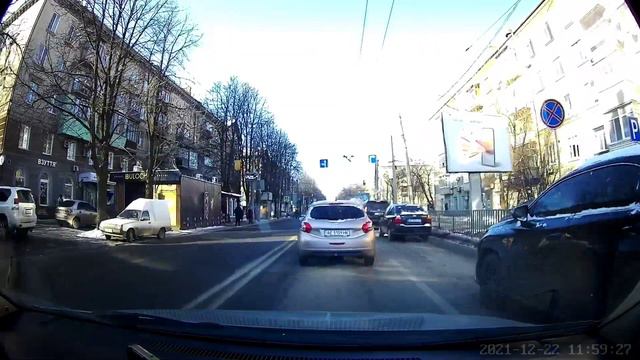 Чем дороже номер, тем ниже ответственность? Днепр продолжает игнорировать ПДД... смотреть онлайн