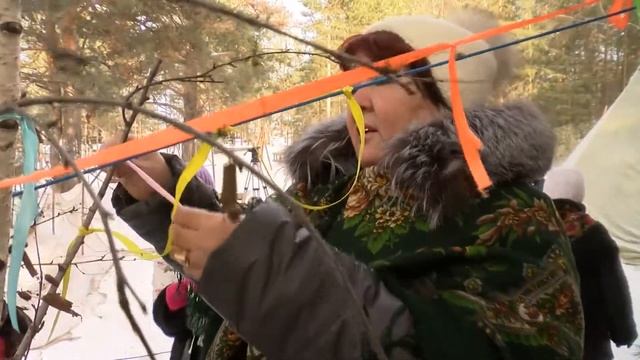 Тюменцам показали чум и познакомили с шаманами на Андреевском озере смотреть онлайн