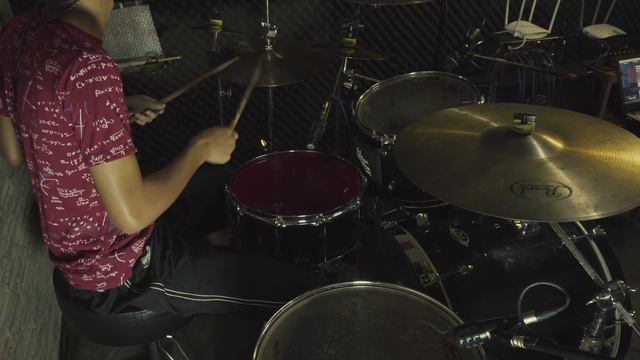 Xr18 Recording Drum Test // PNEEDY смотреть онлайн