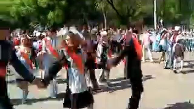 Наш танец на последнем звонке. Уфа 2011 год. смотреть онлайн