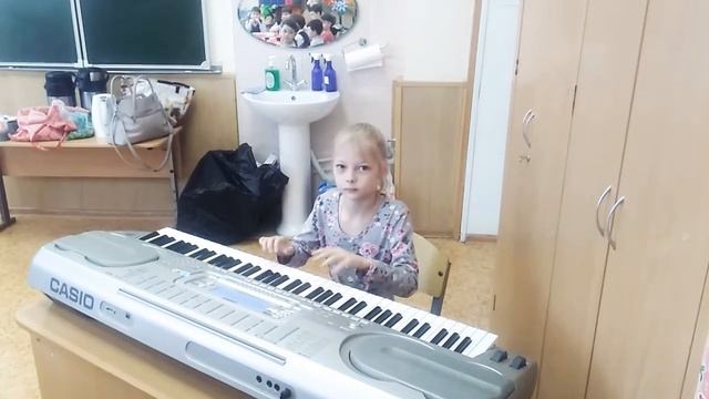 Б. Дварионас "Прелюдия", Т. Остен "Маленький эльф " смотреть онлайн