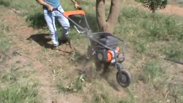 Husqvarna TF230 - 4 Stroke Tiller 02 смотреть онлайн