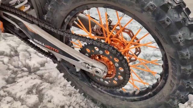 Regulmoto Crosstrec 300 смотреть онлайн