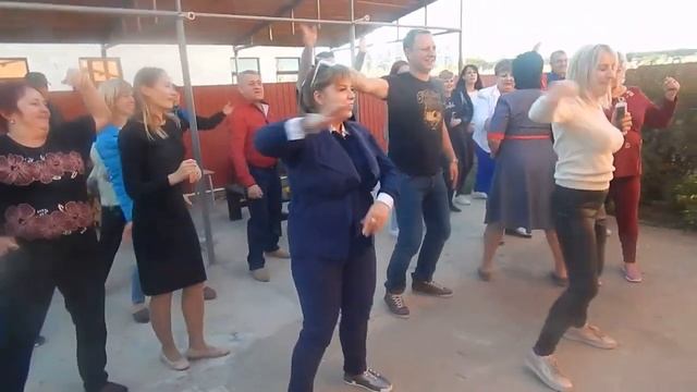 Танец в солнечный день. Dance on a Sunny day. смотреть онлайн