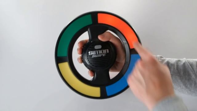 Hasbro Gaming Russia: Игра Simon Swipe смотреть онлайн