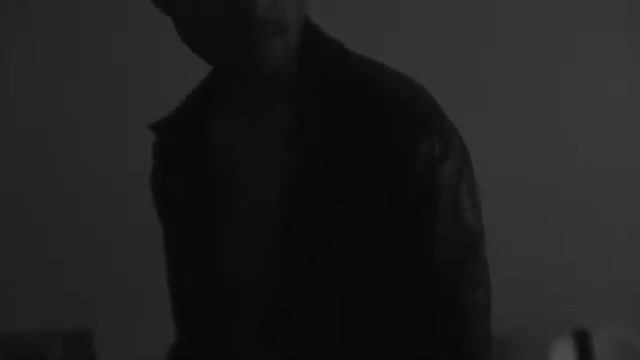 Вы хотите верную девушку, а сами пропадаете неизвестно с кем и где? смотреть онлайн