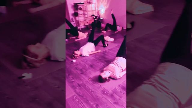 Укрепление ягодиц, задней поверхности бёдер и мышц тазового дна #yoga смотреть онлайн
