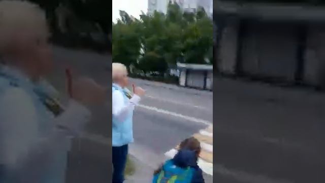 Самая крутая машиниста которые обманывают таксистов не платит за проезд вместо этого пьёт моча смотреть онлайн