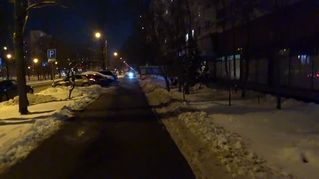 Заканчиваю рабочую неделю с Достависта. Катаюсь на метро. Узнал реальный вес машины без груза. смотреть онлайн