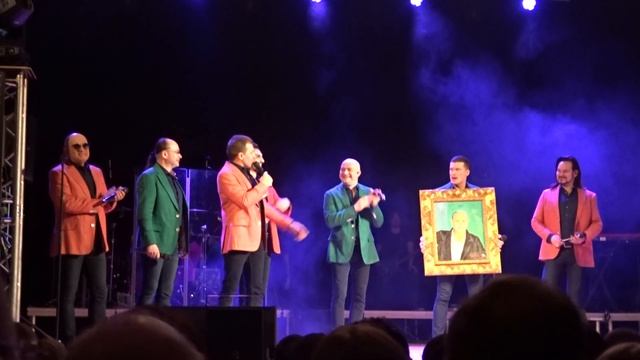 Хор Турецкого - Боже, царя храни! 14.04.2019 смотреть онлайн
