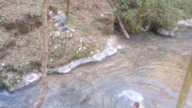 Источник и пещера Симона Канонита в Абхазии смотреть онлайн