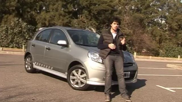 Nissan March 1.6 - Test - Martín Sacán смотреть онлайн