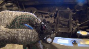 дроссельная заслонка,клапан холостого хода , ДМРВ -очищаем от нагара Toyota passo