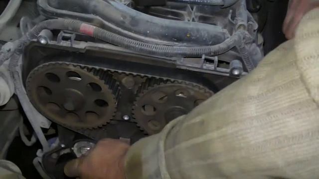 Приора, замена помпы и заглушки! смотреть онлайн