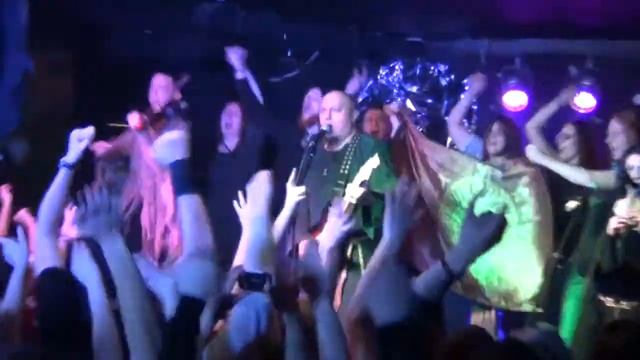 Тролль гнёт ель в Красноярске - Ave Celia смотреть онлайн