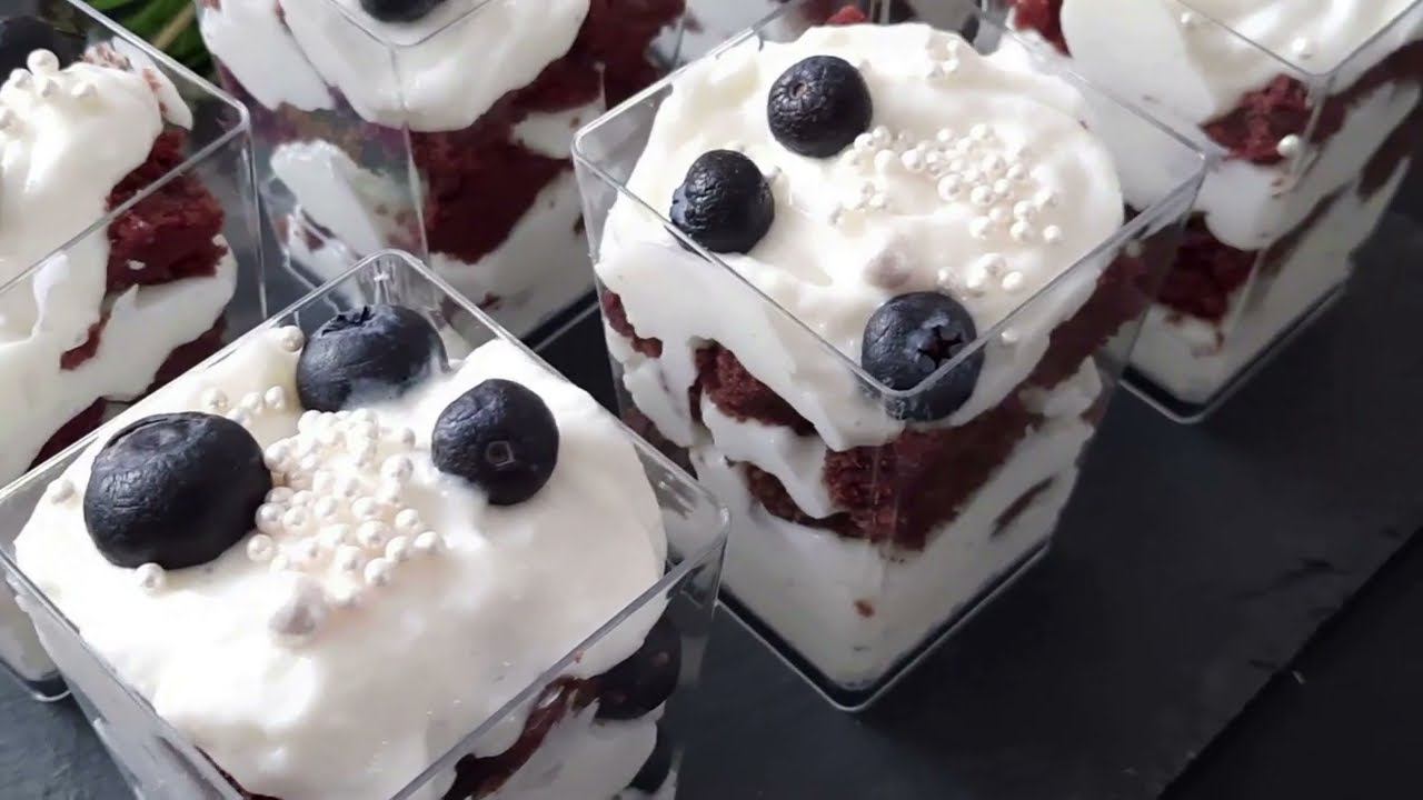 Легкий ТРАЙФЛ. ДЕСЕРТ С кокосовым кремом и ягодами . Без сливок. смотреть онлайн