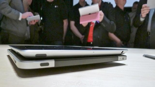 iPad 2 vs. iPad 1st Generation смотреть онлайн