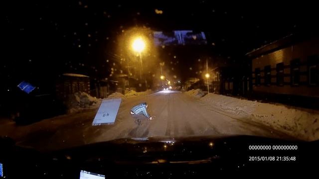 Котик на дороге ул. Володарского (Арзамас) ^_^ смотреть онлайн